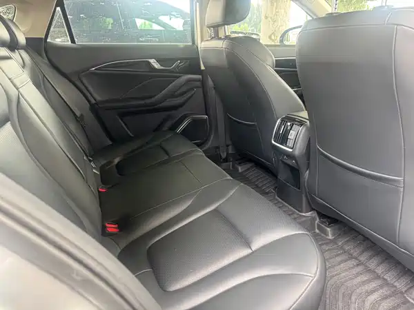 Bestune B70 2022