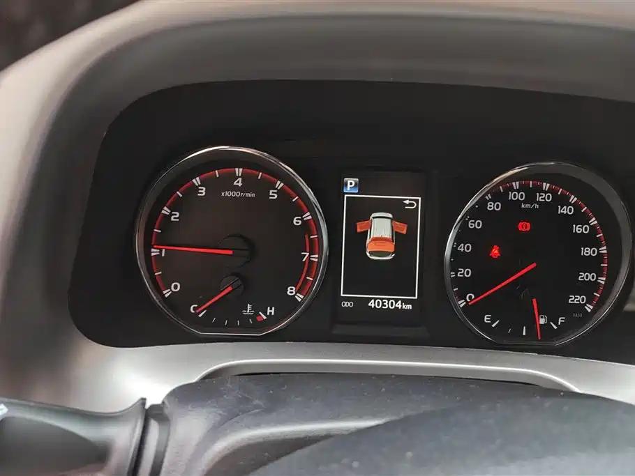 Toyota RAV4 2019 — фото 14