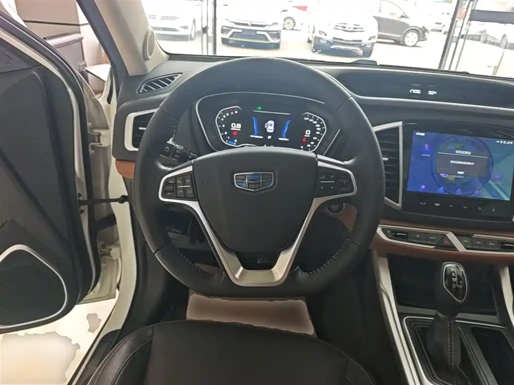 Geely Vision X6 2018 — фото 11