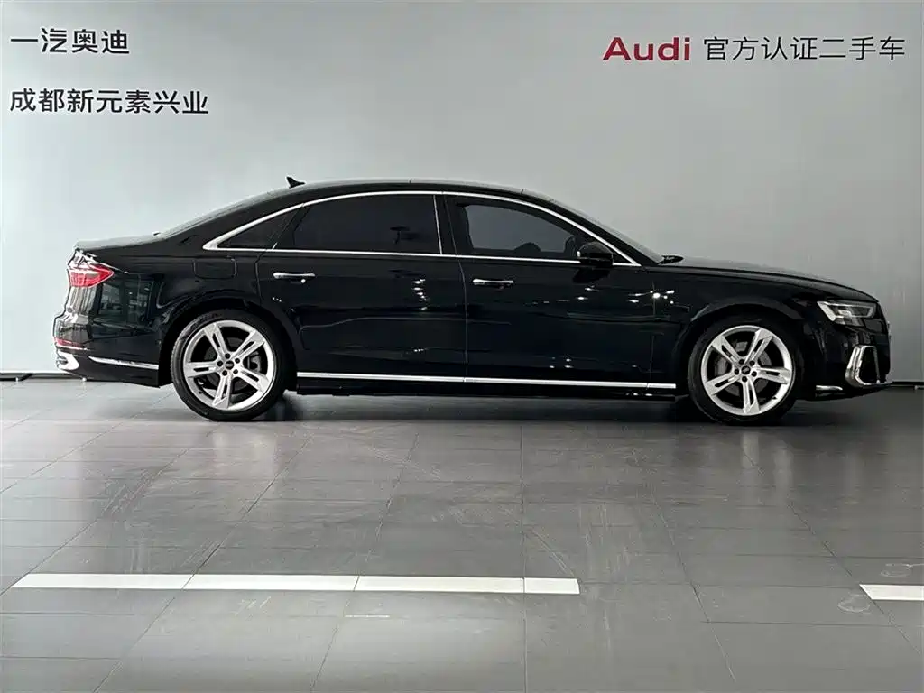 Audi A8 2023 — фото 3