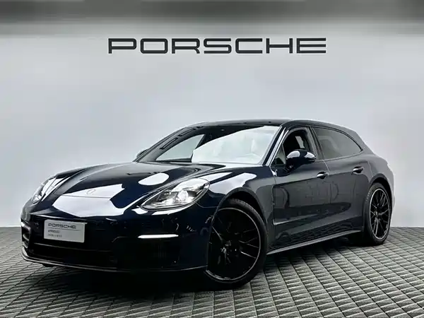 Porsche Panamera 2021