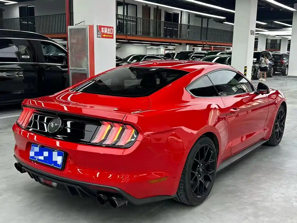 Ford Mustang 2019 — фото 12