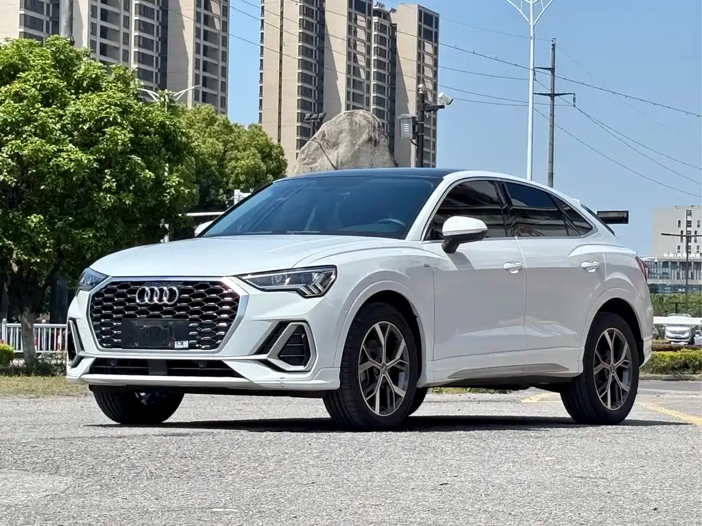 Audi Q3 Sportback 2021 — фото 2