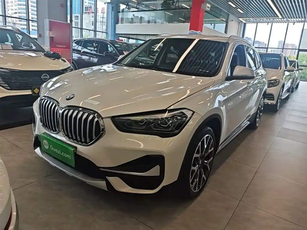 BMW X1 2021 — фото 1