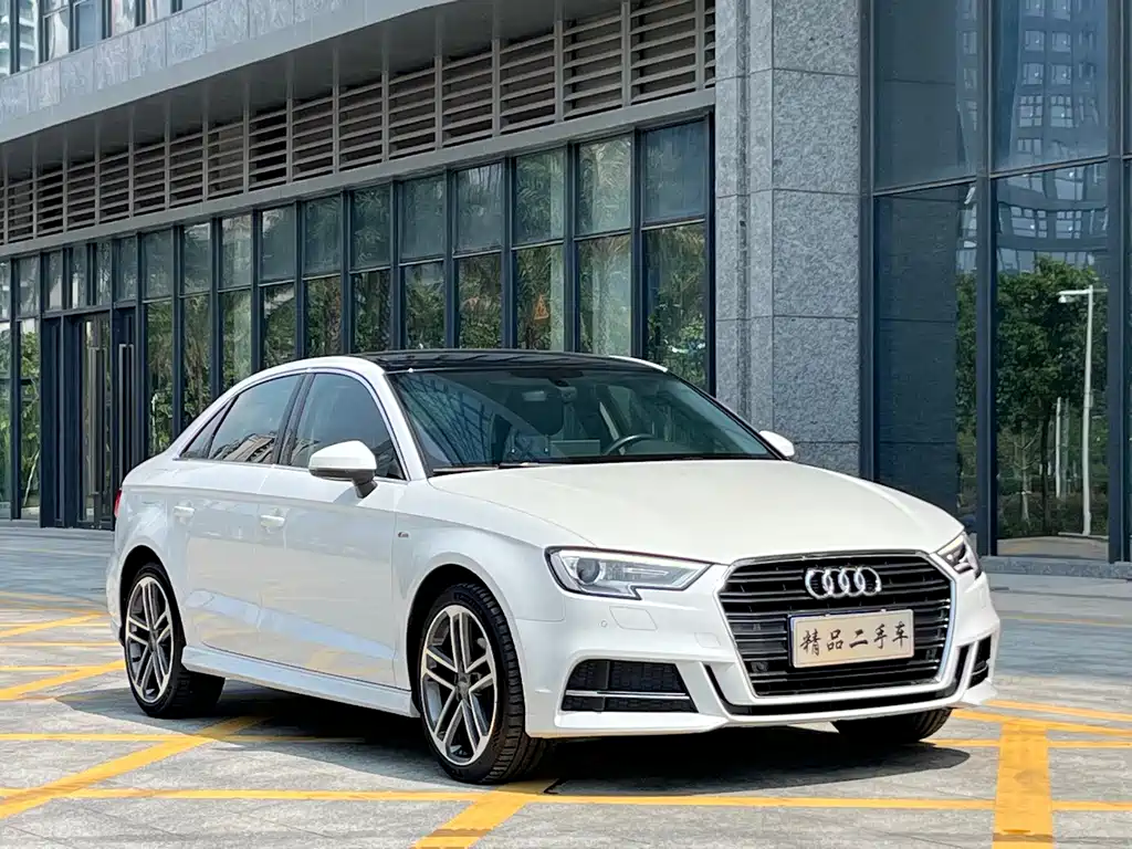 Audi A3 2019 — фото 3