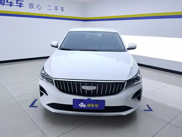 Geely Emgrand 2024