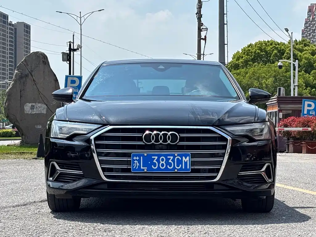 Audi A6L 2023 — фото 1