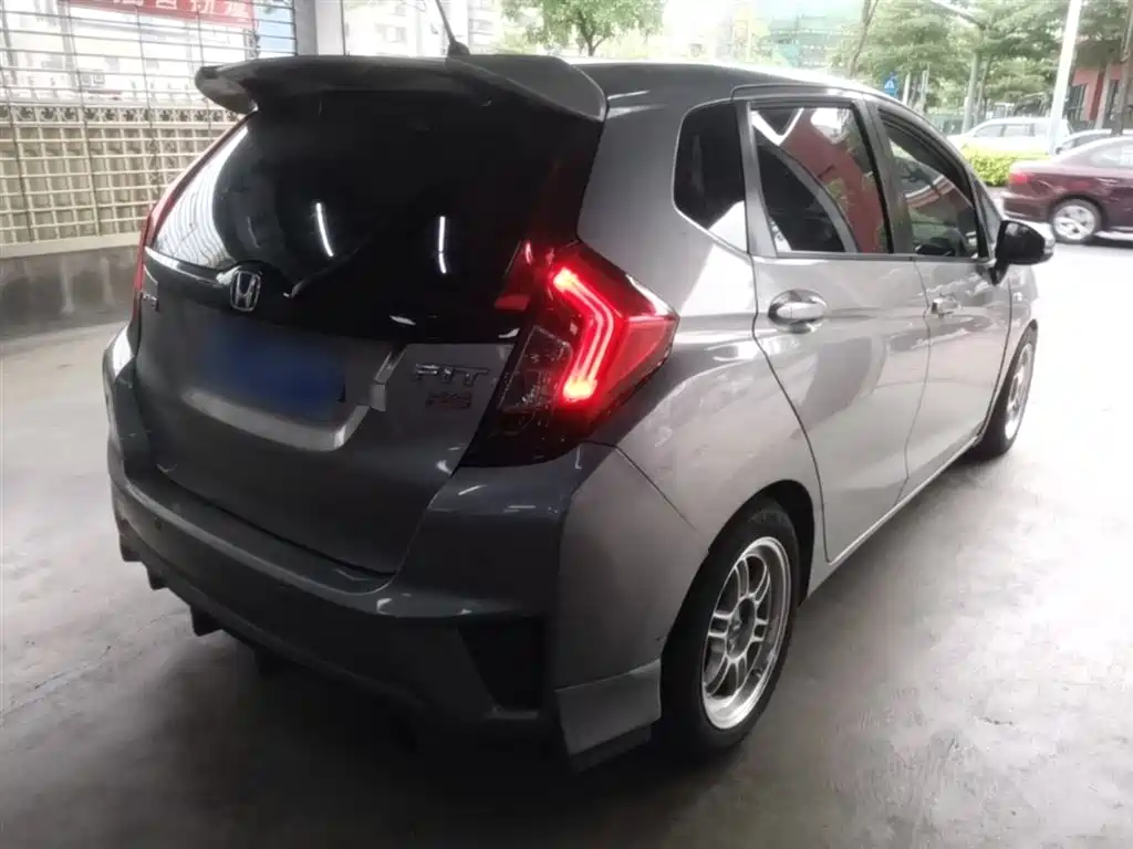 Honda Fit 2017 — фото 7