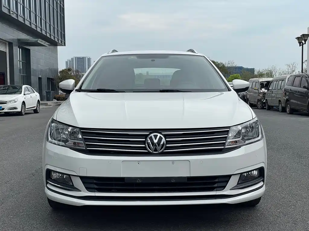 Volkswagen Gran Lavida 2017 — фото 2