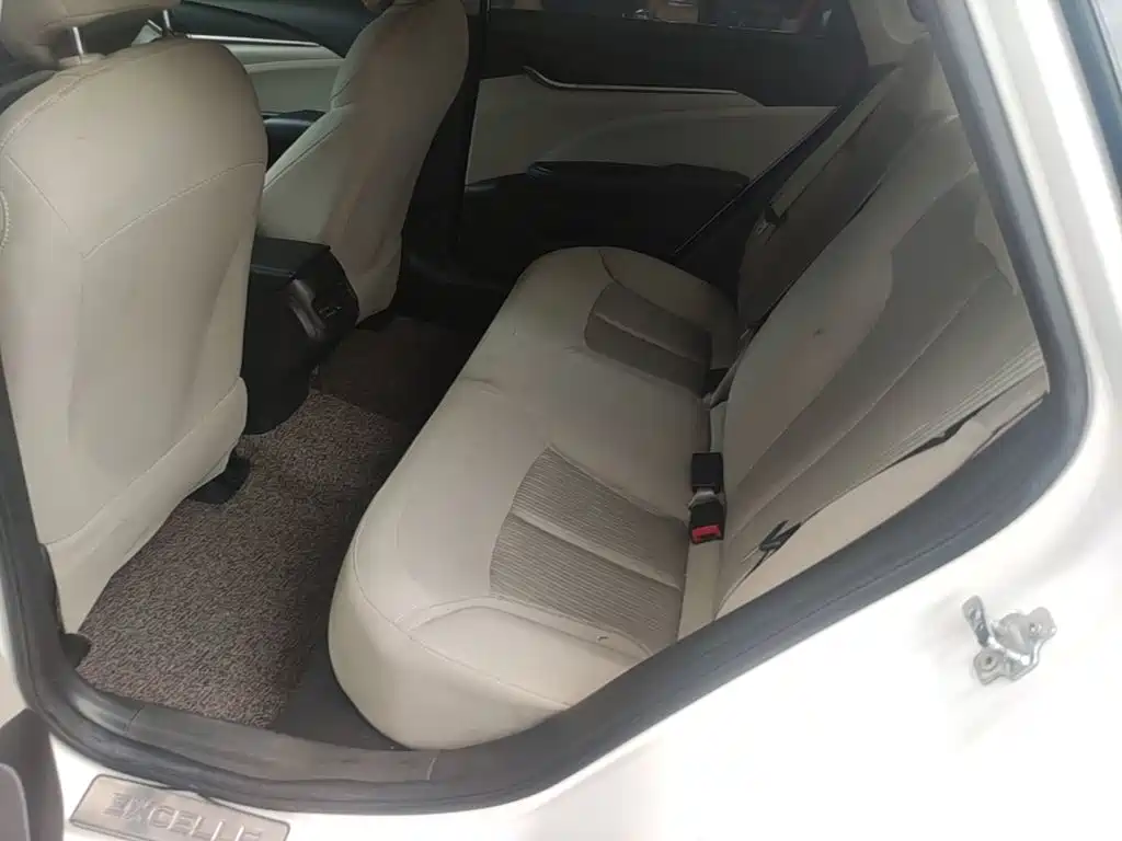 Buick Excelle 2017 — фото 17