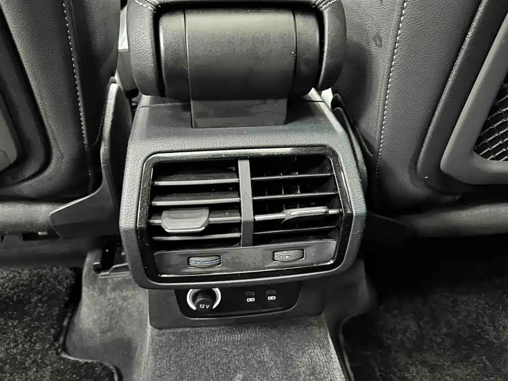 Audi Q3 2022 — фото 15