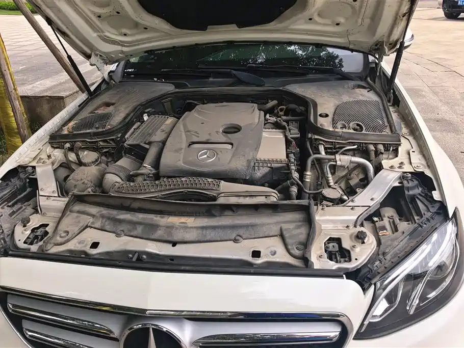 Mercedes-Benz E-Class 2019 — фото 10