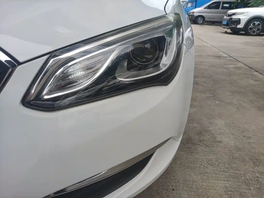 Buick Excelle 2017 — фото 24