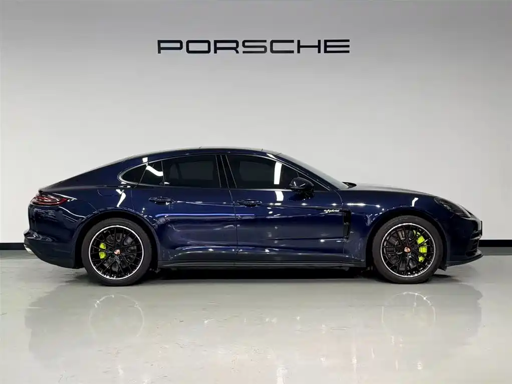 Porsche Panamera Hybrid 2018 — фото 5