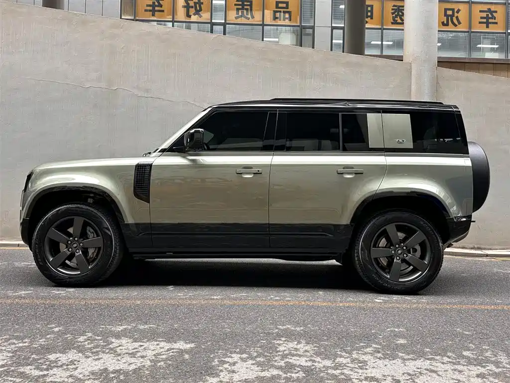 Land Rover Defender 2022 — фото 3
