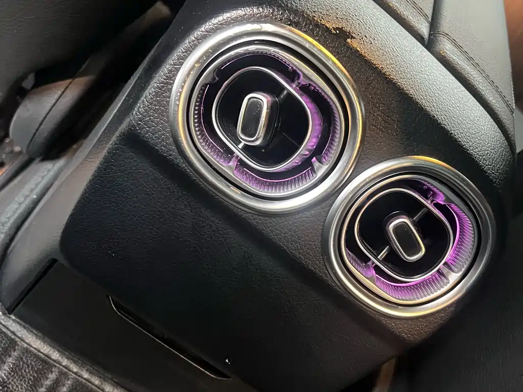 Mercedes-Benz C-Class 2023 — фото 14