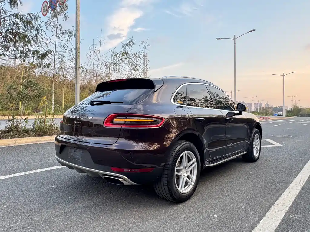 Porsche Macan 2015 — фото 9