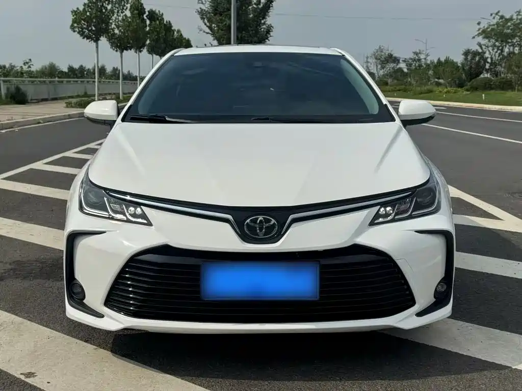 Toyota Corolla 2020 — фото 21
