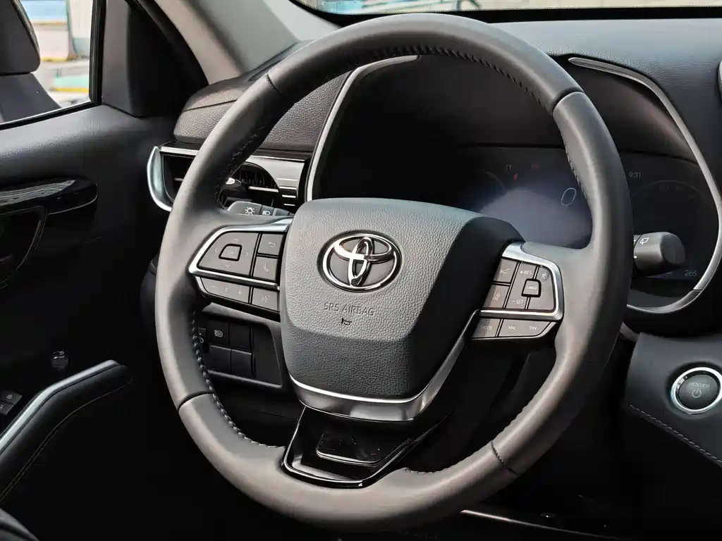Toyota Highlander 2026 — фото 11