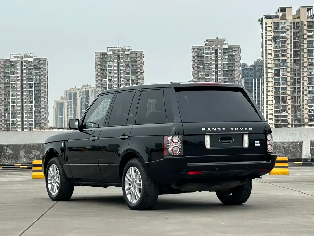 Land Rover Range Rover 2010 — фото 7