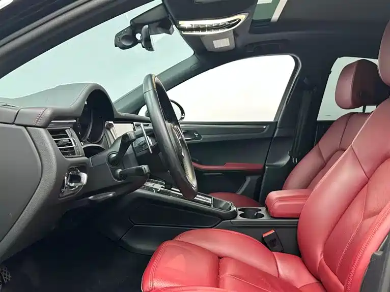 Porsche Macan 2022 — фото 13