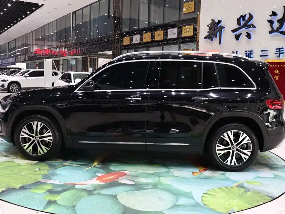 Mercedes-Benz GLB 2024