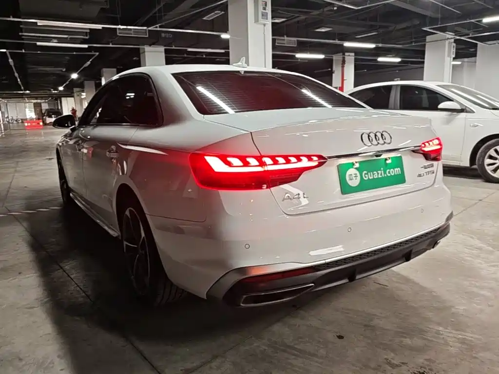 Audi A4L 2021