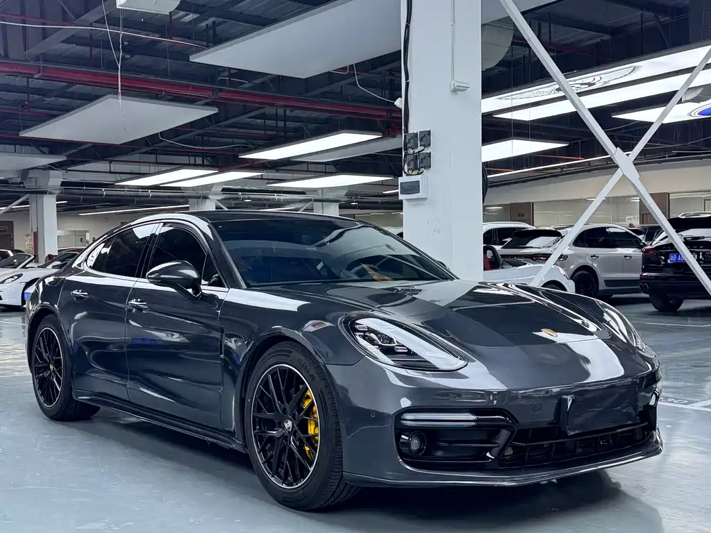 Porsche Panamera 2018