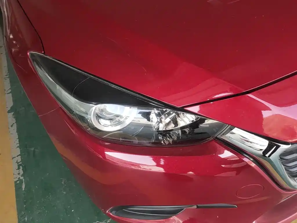 Mazda 3 Axela 2017 — фото 13
