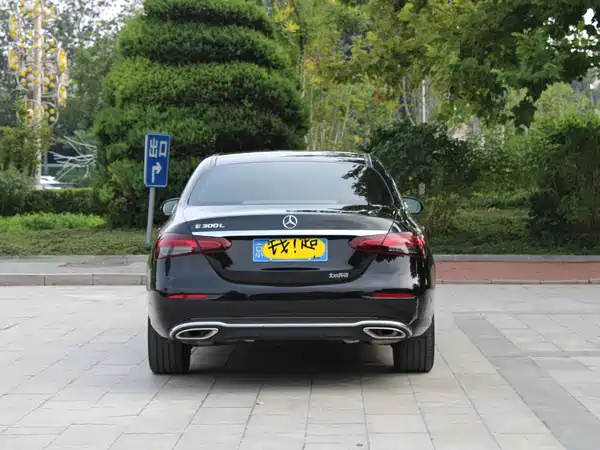 Mercedes-Benz E-Class 2021