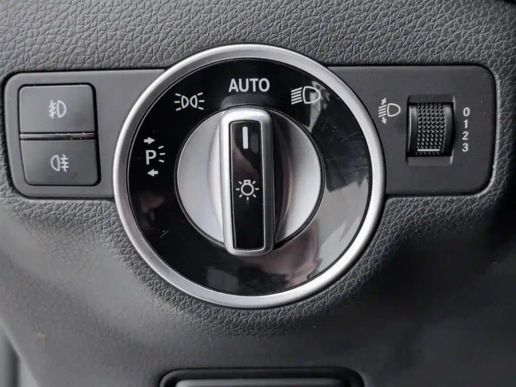 Mercedes-Benz GLA 2016 — фото 21