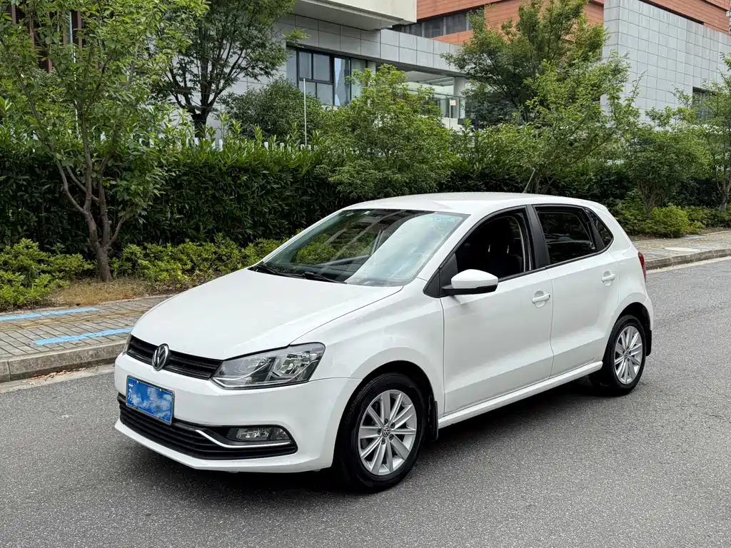 Volkswagen Polo 2015
