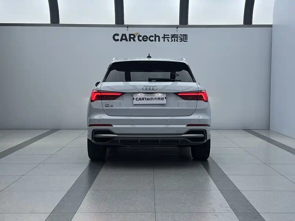 Audi Q3 2022 — фото 3