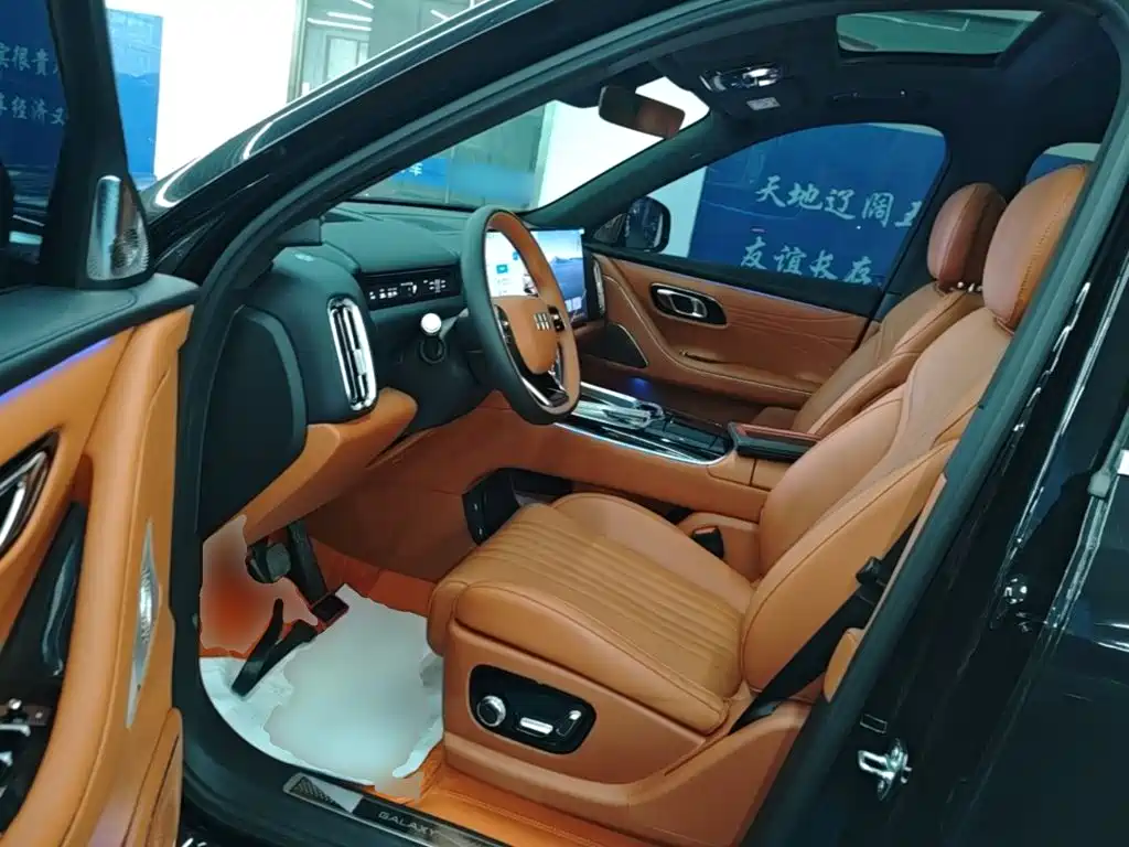 Geely Galaxy M9 2025 — фото 16