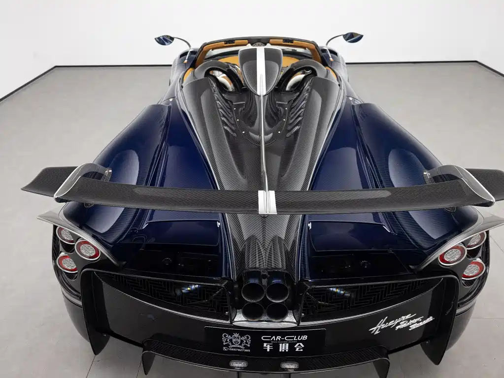 Pagani Huayra 2025 — фото 13