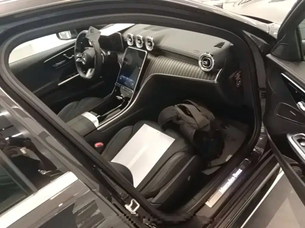 Mercedes-Benz C-Class 2022 — фото 11