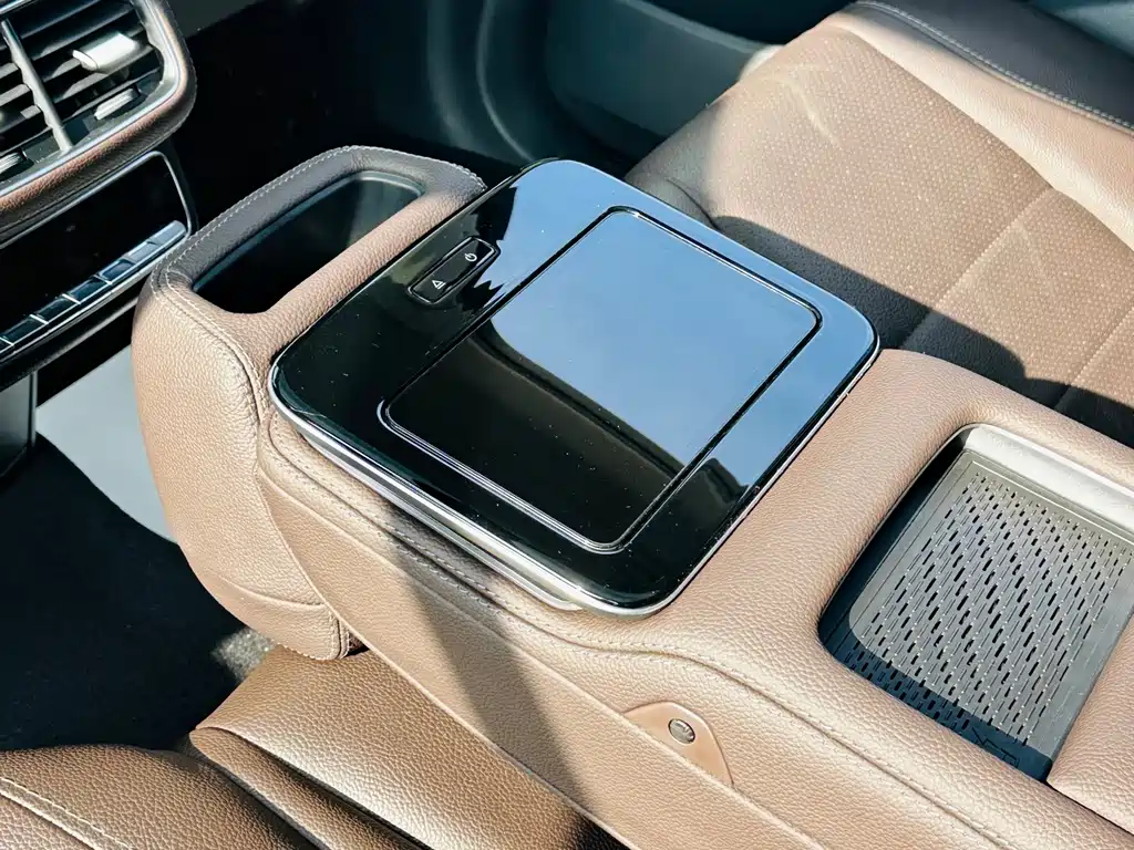 Mercedes-Benz GLS 2023 — фото 19