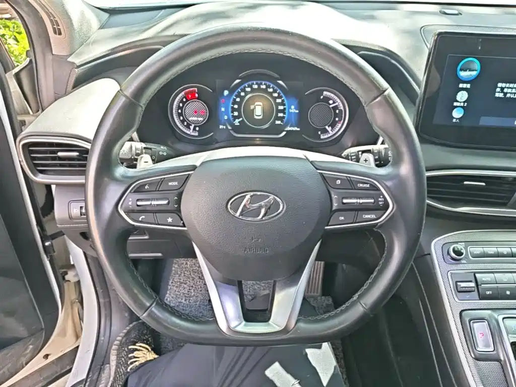 Hyundai Santa Fe 2023 — фото 11