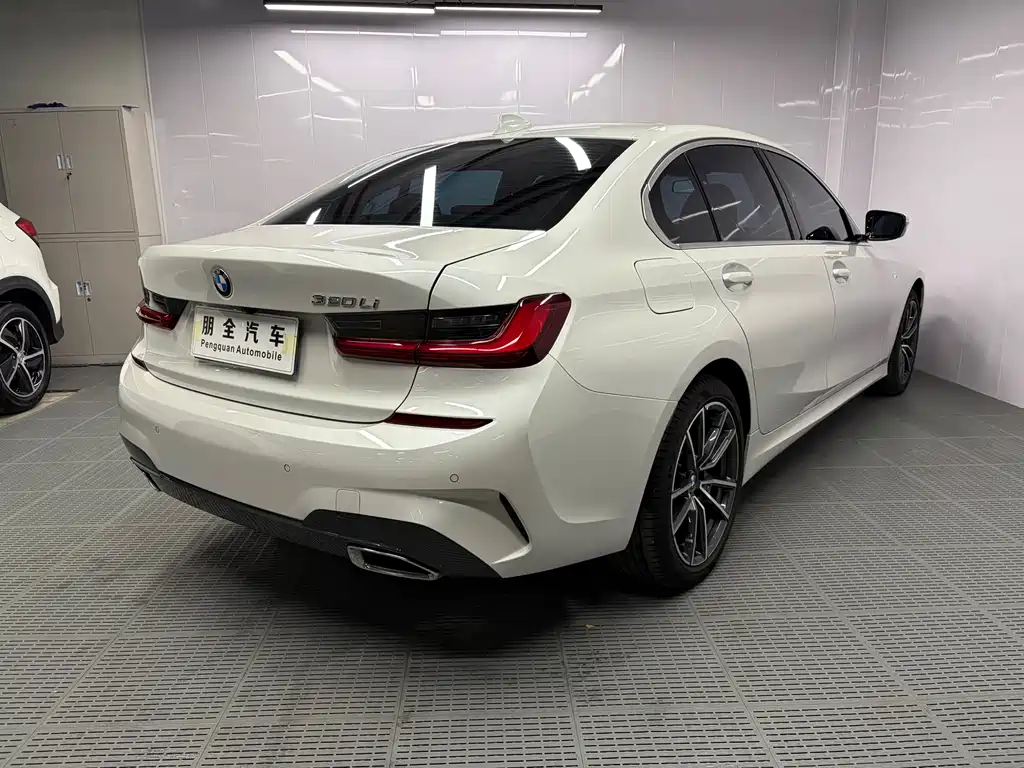 BMW 3 Series 2022 — фото 17