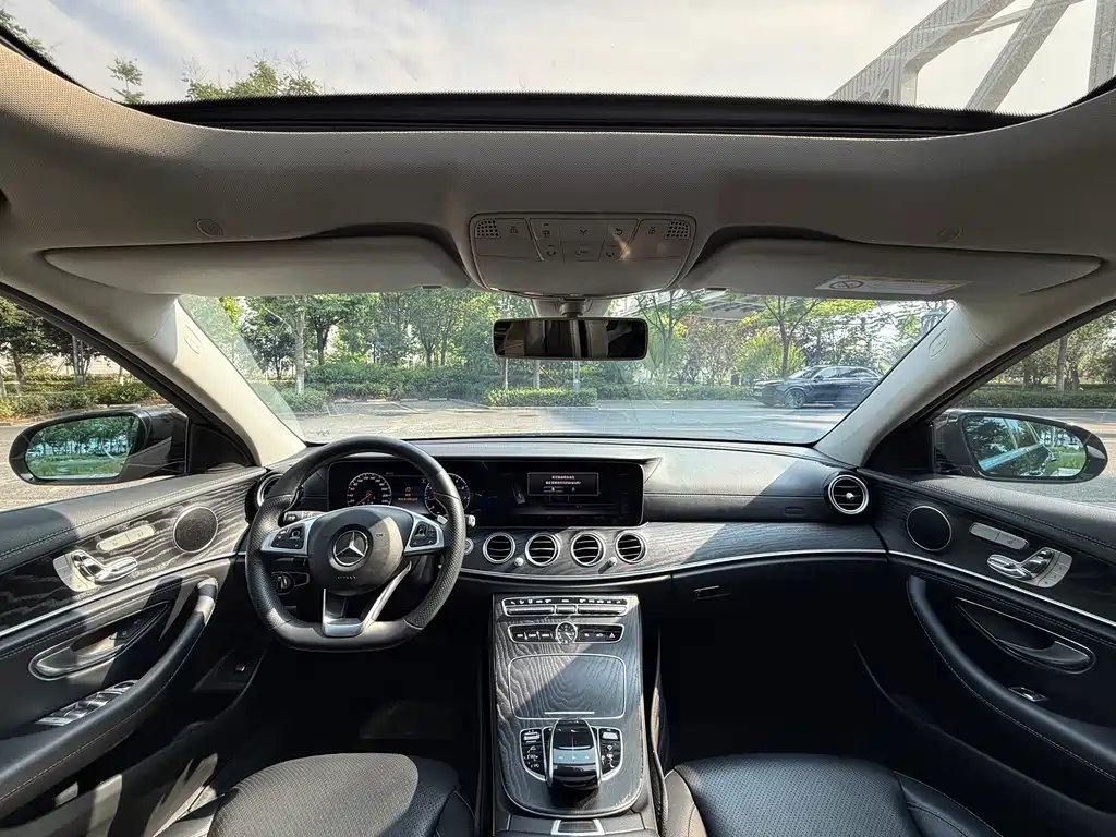 Mercedes-Benz E-Class 2018 — фото 12