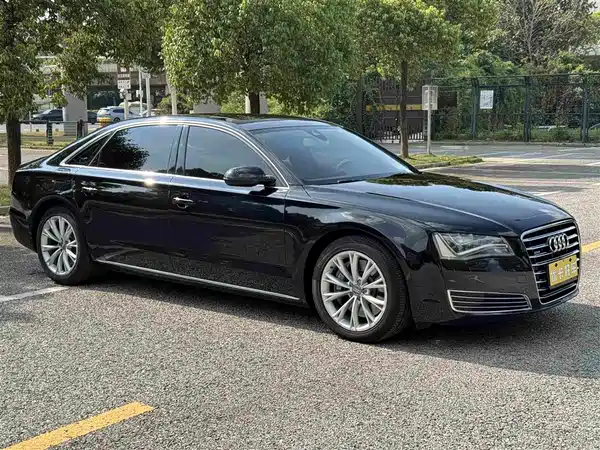 Audi A8 2014