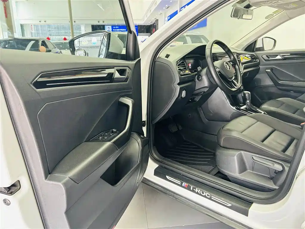 Volkswagen T-Roc 2020 — фото 20
