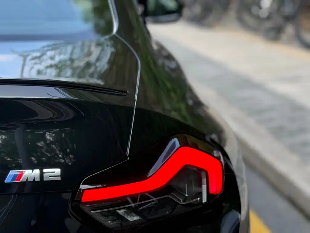 BMW M2 2024 — фото 11