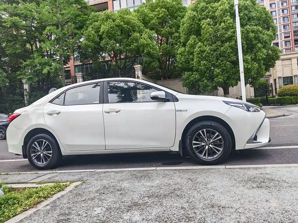 Toyota Levin 2017 — фото 7