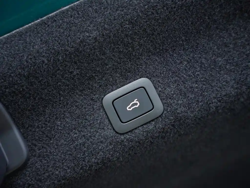 Xiaomi SU7 Ultra 2025 — фото 44