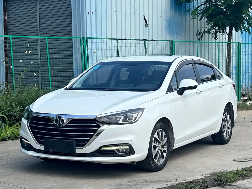 BAIC Senova D50 2019 — фото 1