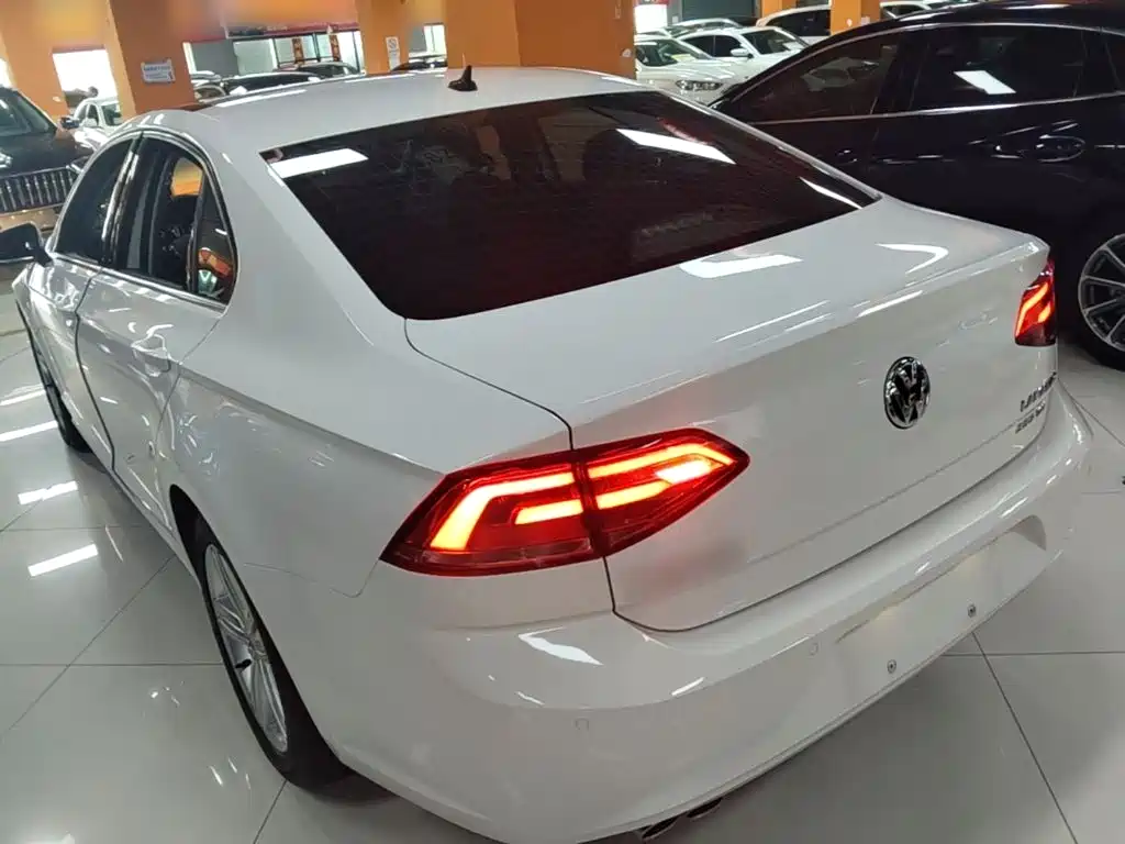 Volkswagen Lamando 2015