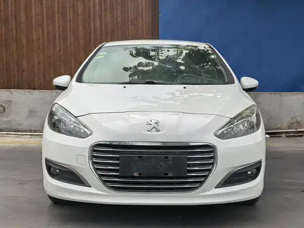 Peugeot 308 2016