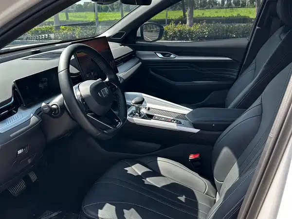 Geely Xingrui 2025
