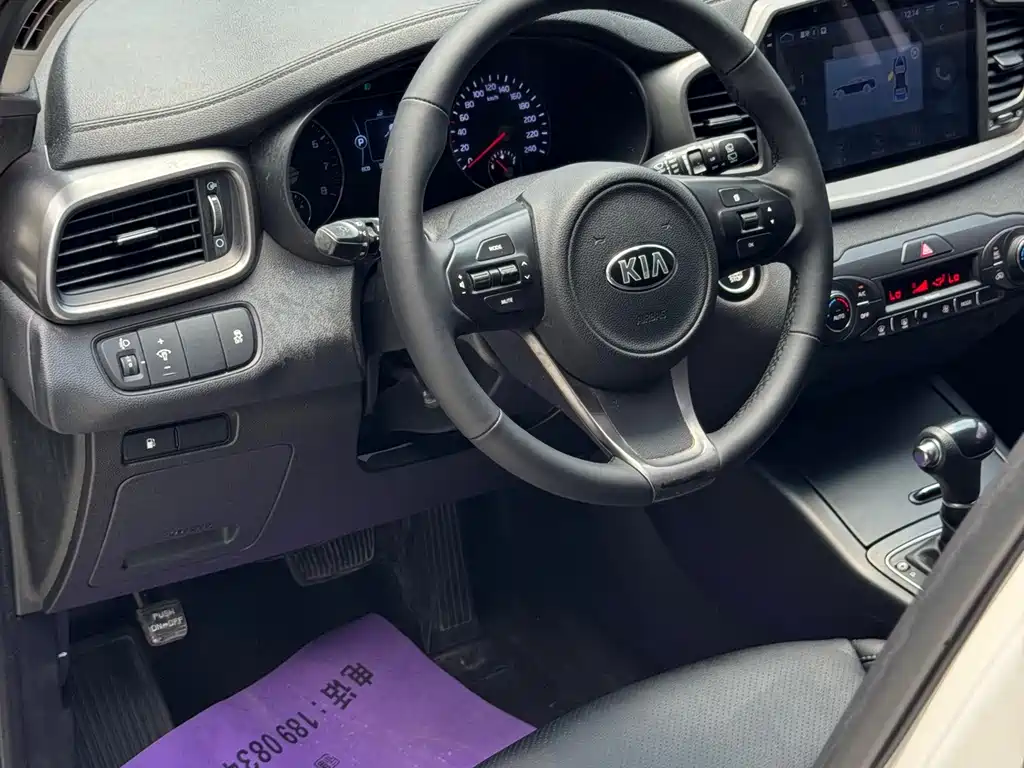 Kia Sorento 2017 — фото 11